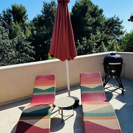 Just Renovated Stylish 2 Bedrooms Apartment Only A Few Steps From The Beach! Novigrad  Bagian luar foto